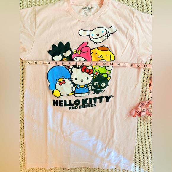 Hello Kitty & Friends Tee - Picture 9 of 10